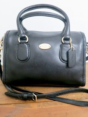 Coach Mini Bennett Crossgrain Leather Satchel in Black / Gold